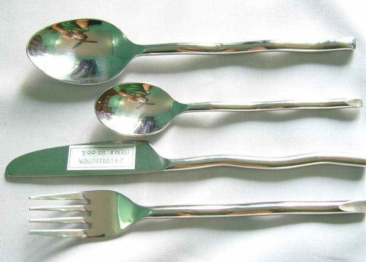 Cutlery Set of 4 Pcs